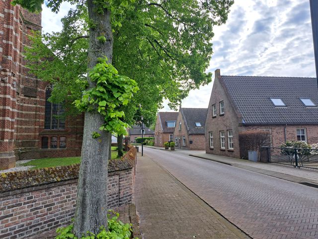 SprangCapelle, kerk en huizen