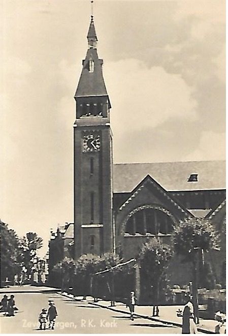 Kerktoren Bartholomeuskerk voor WOII