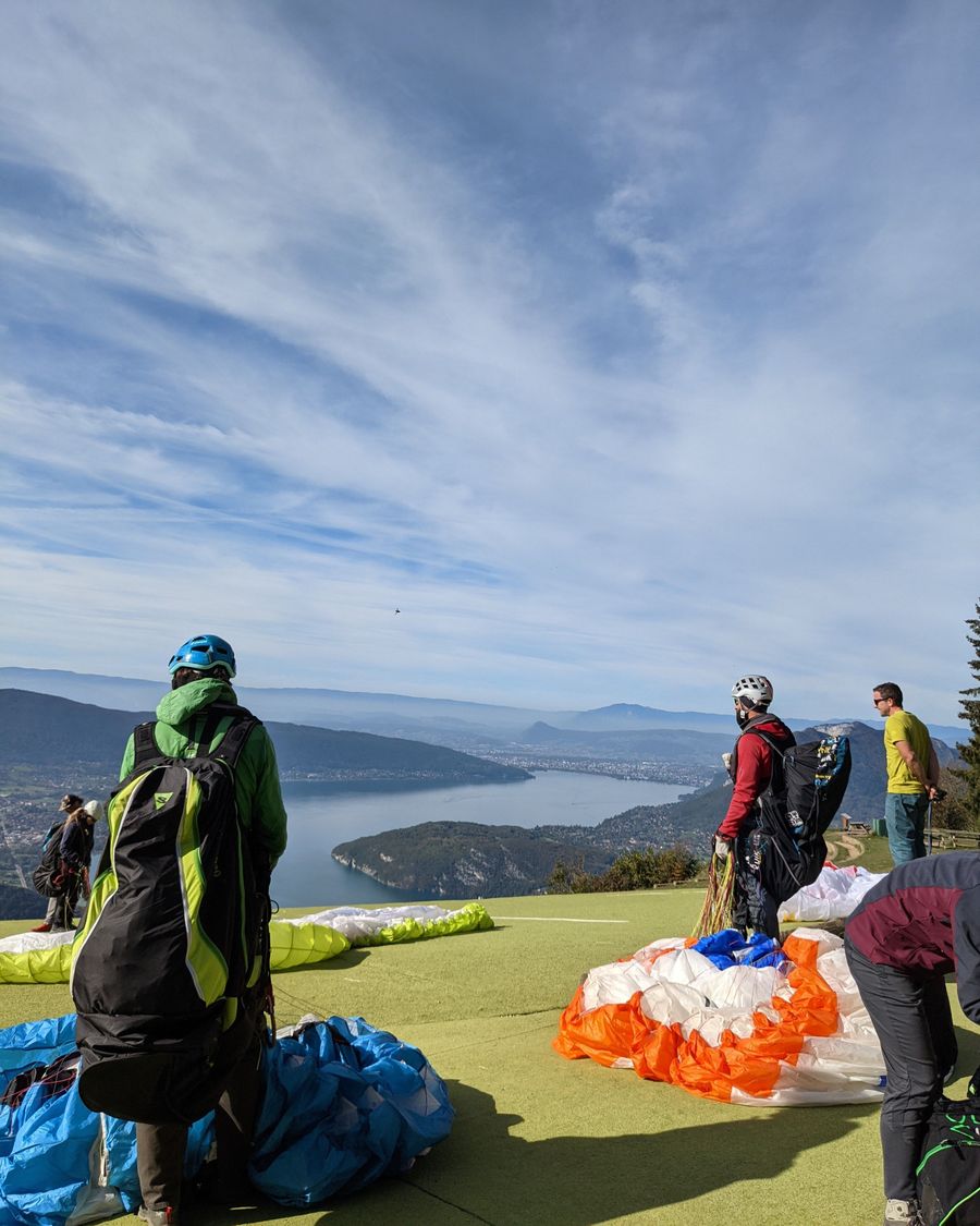 Paragliden bij Col de la Forclaz in Annecy, Frankrijk