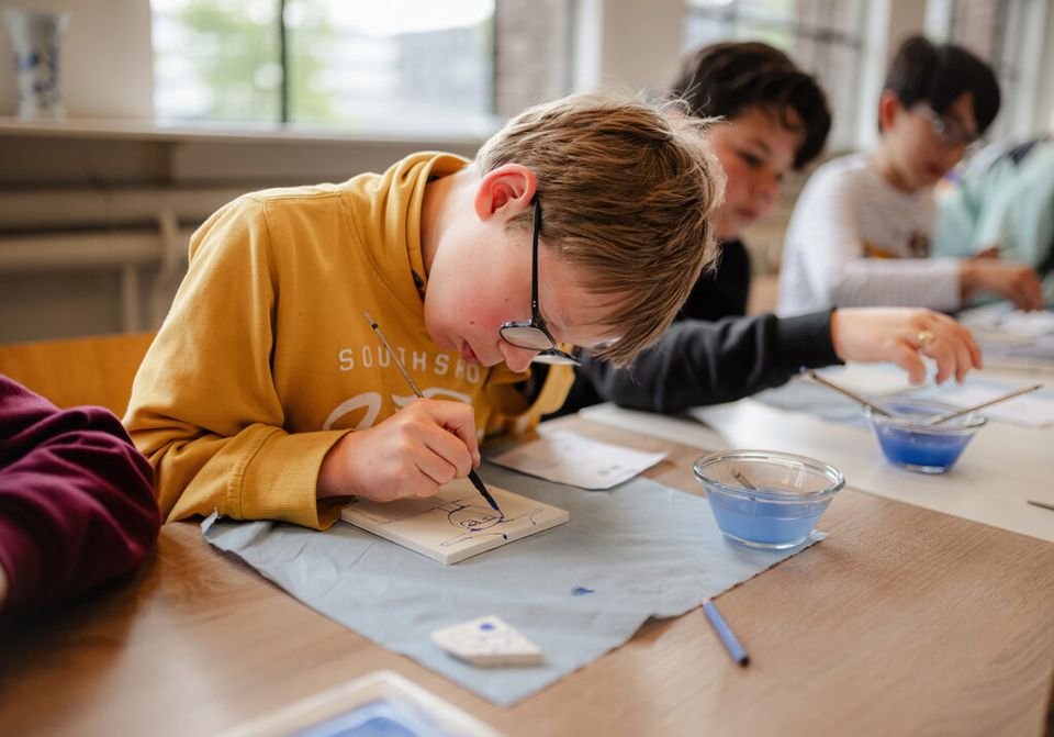 Kinderworkshop bij Royal Delft