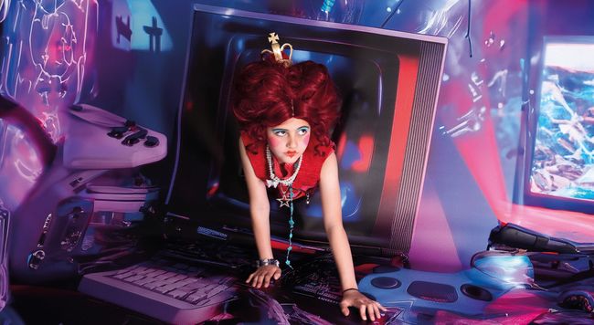 De Toneelmakerij & DOX: Alice in Wonderland (8+)