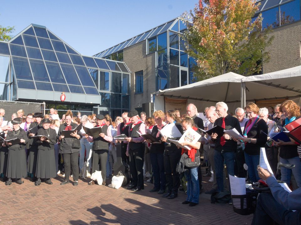 28 september Best Veul Koren op verschillende plaatsen in Best