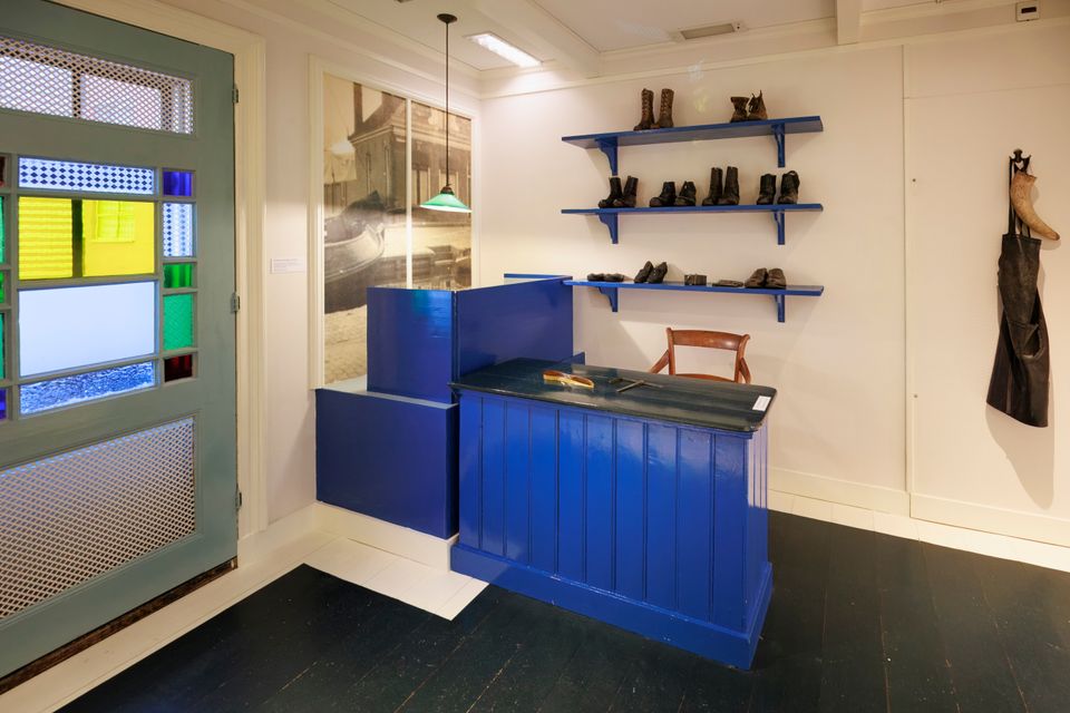 Schoenmakerswinkeltje van de gebroeders Thijs en Evert Rinsema in Museum Dr8888.