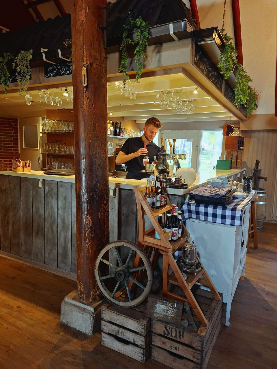bar
