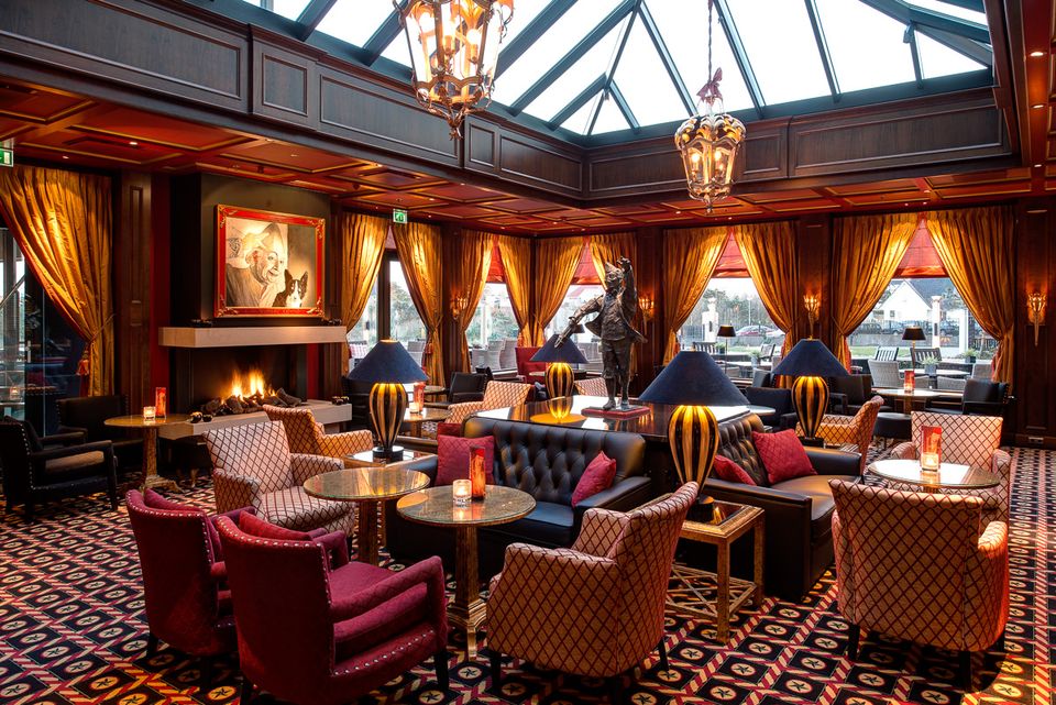 Van Diepeningen Lounge
