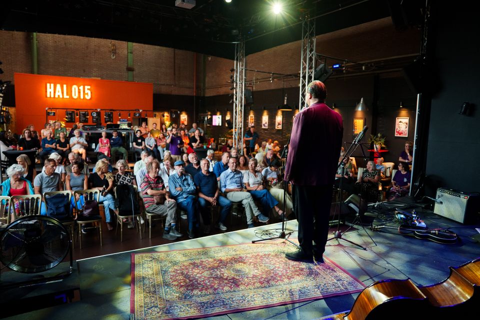 Hal015 publiek