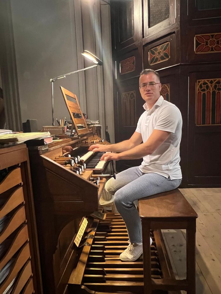 Orgel met man