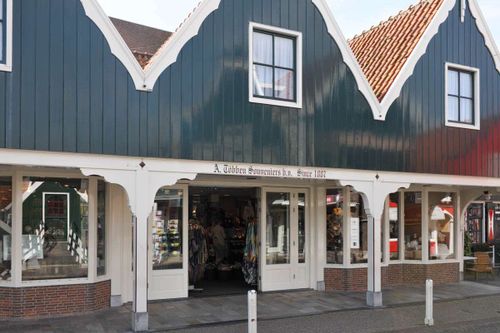 Többen Gifts and Souvenirs winkel in Volendam