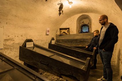 Grafkelder mummies Wiuwert