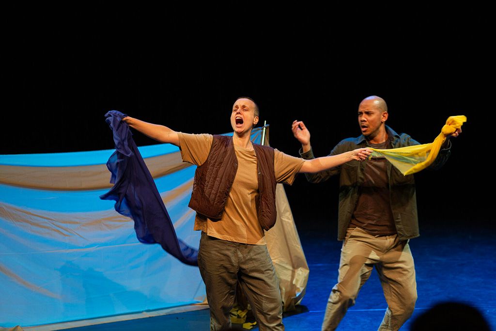 TG Griot ism Onder het Buro: 40 Rovers (7+)