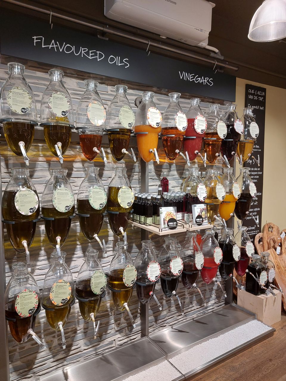 Oil and vinegar winkel interieur oil and vinegar
