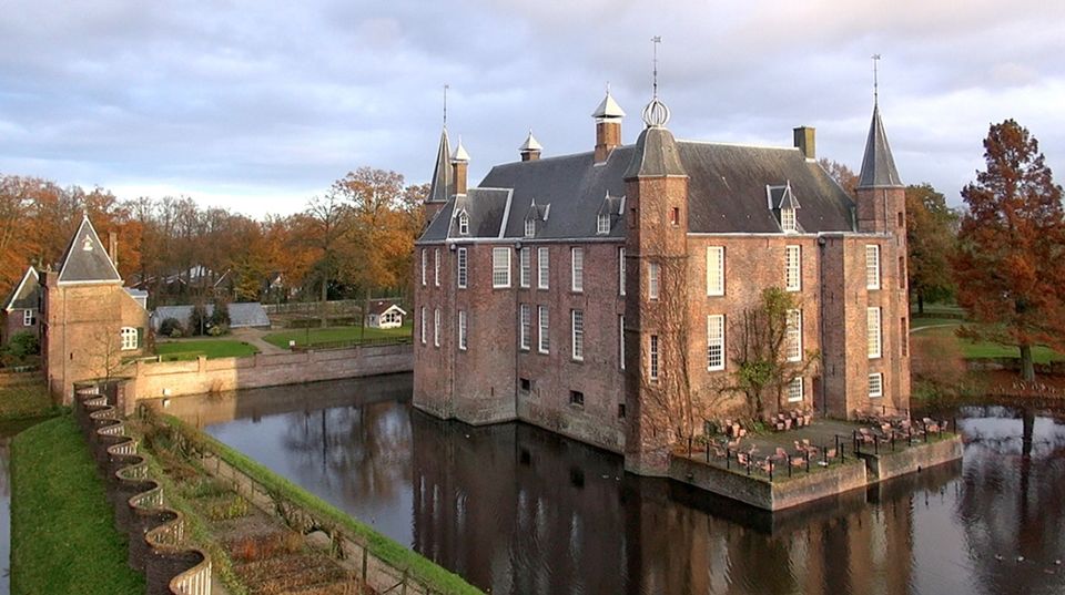 Slot Zuylen met de slotgracht