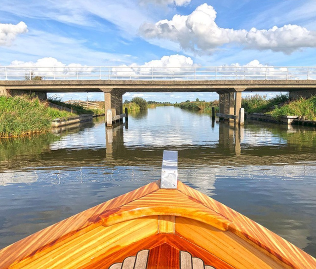 Bootje aan het varen