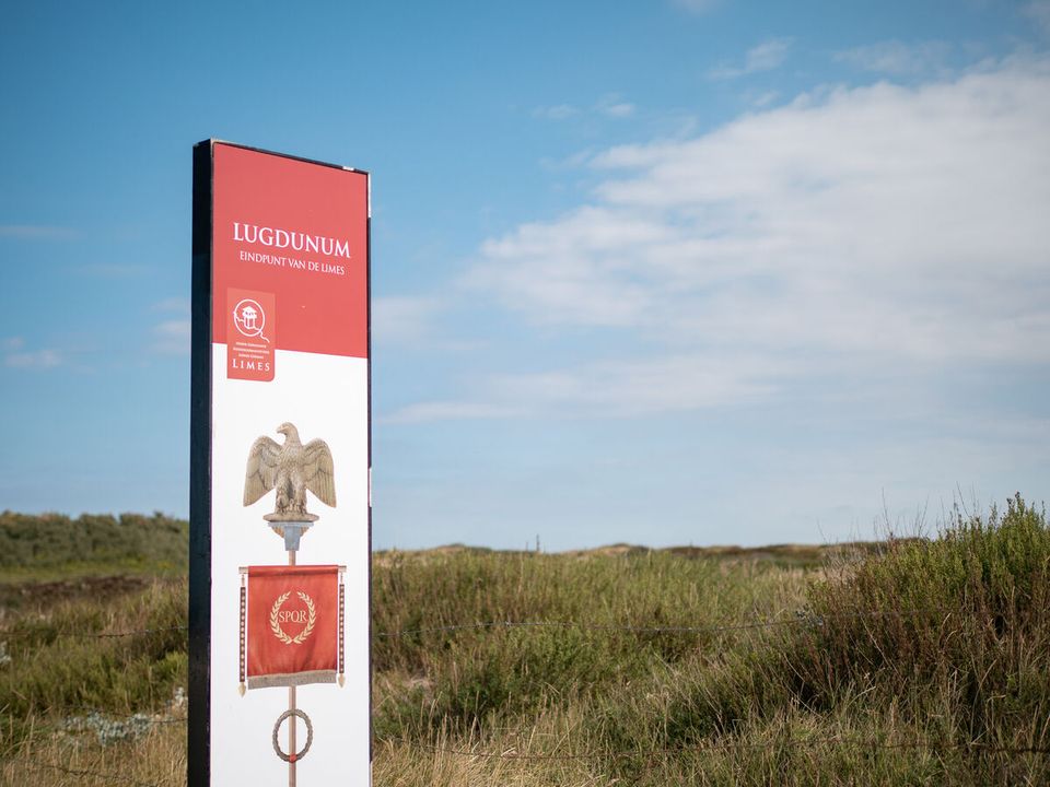 Herkenningsbord van het eindpunt van de Limesroute in Katwijk aan Zee