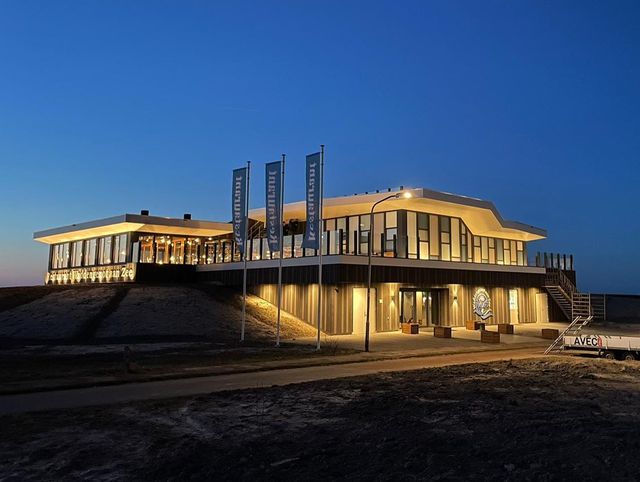 waddengenot aan zee bij avond