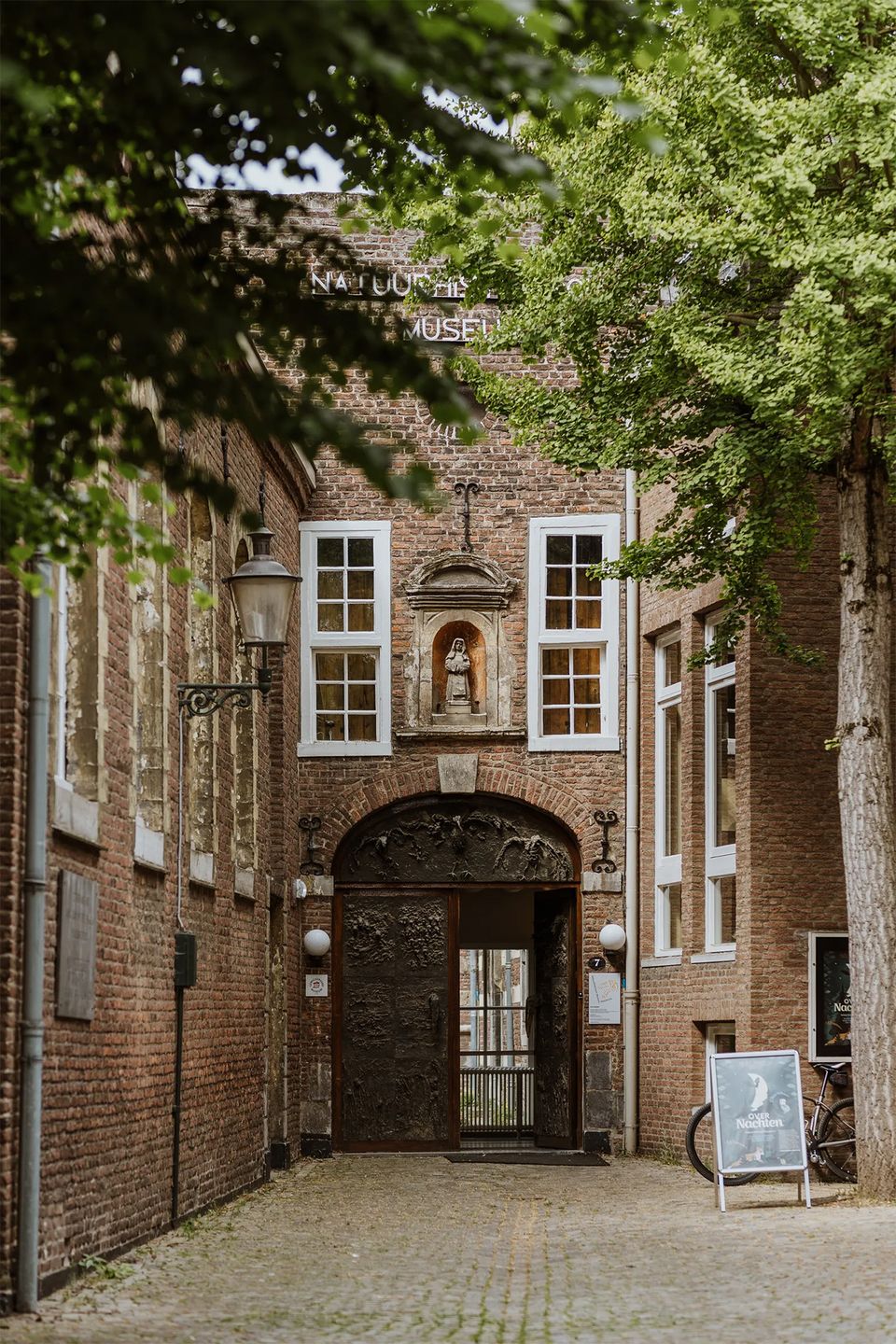 Natuurhistorisch museum Maastricht deur ingang