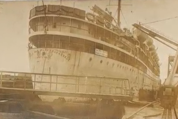 Een foto van de boot waarmee Gerard naar Nederlands-Indië vertrok.