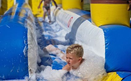 Waterspektakel met schuim De Naturij