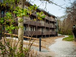 5 (2 volw + 3 kinderen) persoons appartement in het bos