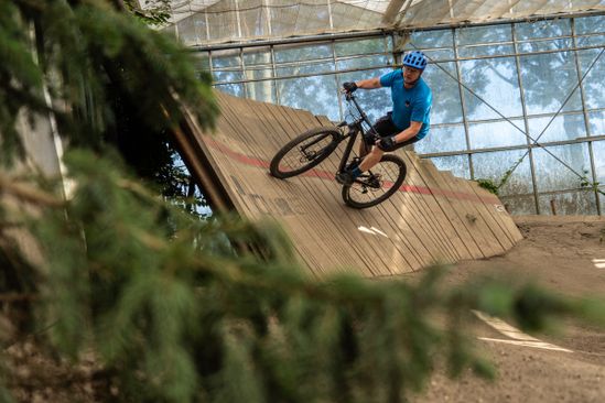 Indoor mountain biking store