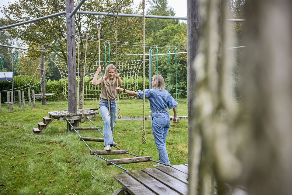 Vriendinnen actief in Hoogeloon