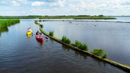 Wormer Jisperveld veenweide kano varen water natuur groen