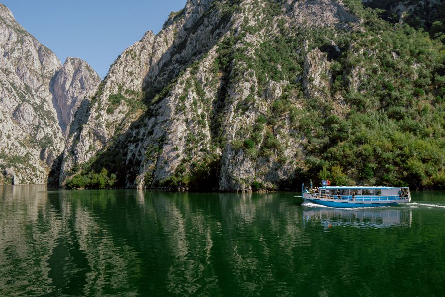 Het Komanmeer in Albanië