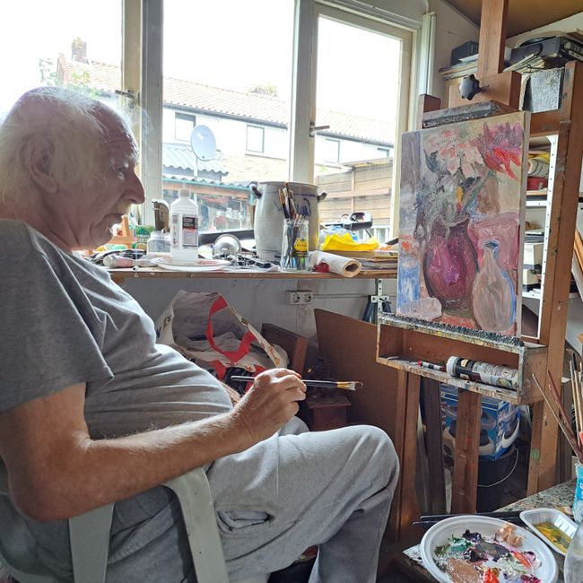 Gerrit Bakker in zijn atelier