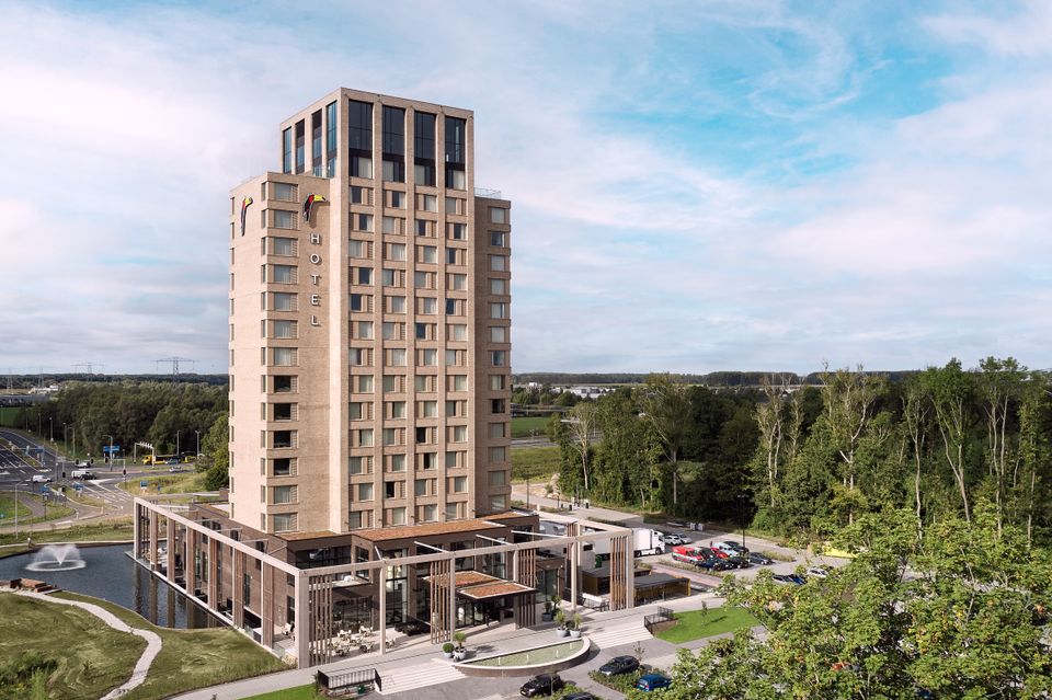 Van der Valk hotel buitenkant.