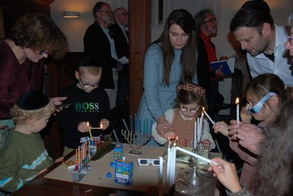 Chanoeka-viering in de sjoel