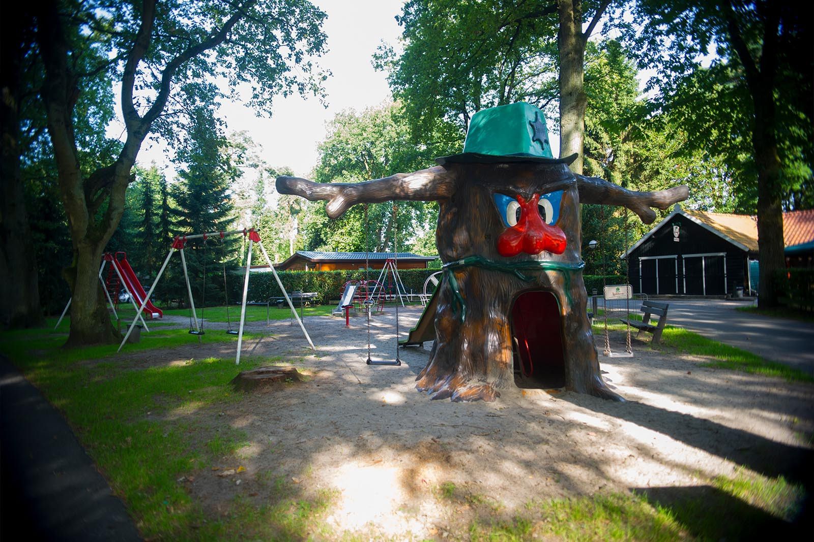 De speeltuin bij Pannenkoekenhuis de Hannebroeck