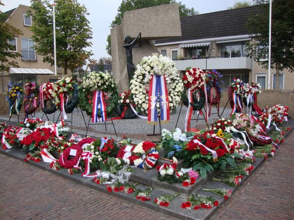 Airborne Monument Driel