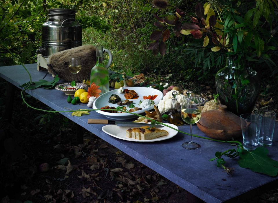 Marres kitchen Maastricht table outside with dishes