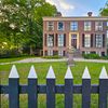 We brengen o.a. een bezoek aan Huize Voormeer