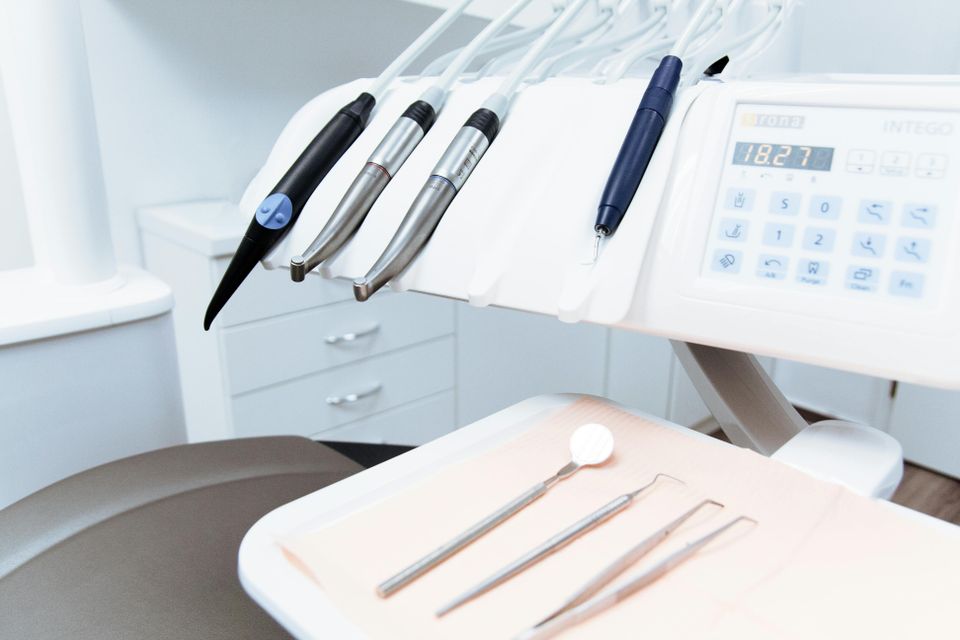 Dentist