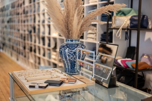 Assortiment in de winkel van Old Stable.