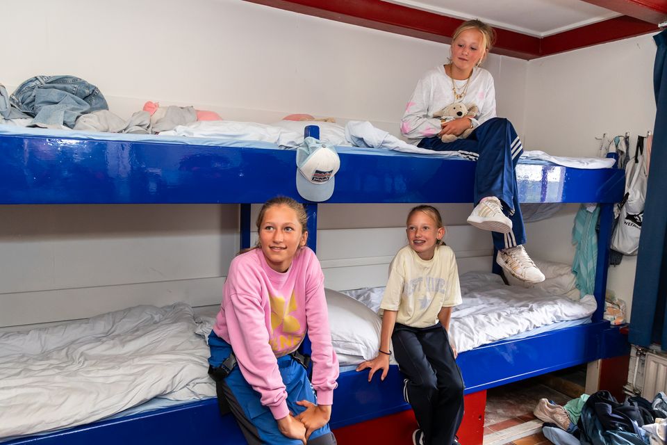 Slaapzaal bij Zeilinstituut De Bird