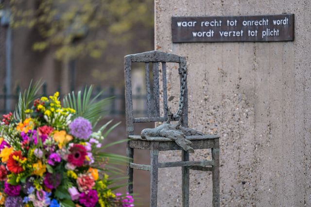 Het verzetsmonument in Oostzaan