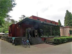 terras optreden van Treue Freunde