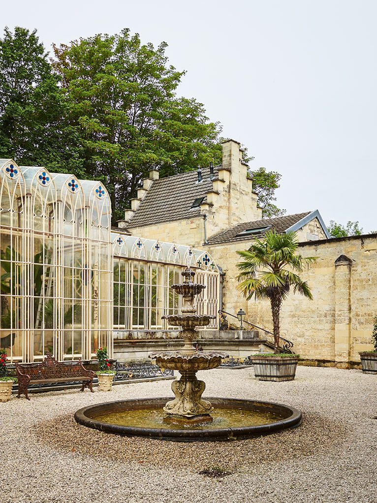 kasteel Andre Rieu binnenplaats met fontein