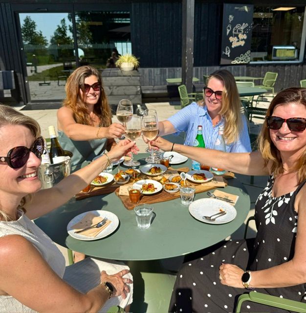 Vriendinnenuitje bij de Oostvaarders met Summer High wine