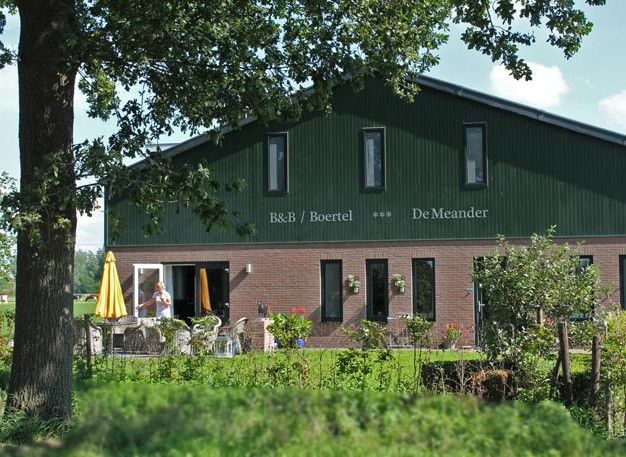 B&B/Boertel***De Meander & Wellness Suite1