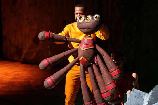 Vanaf2 Producties: Anansi de Spin en de Gulzige Tijger (3+)