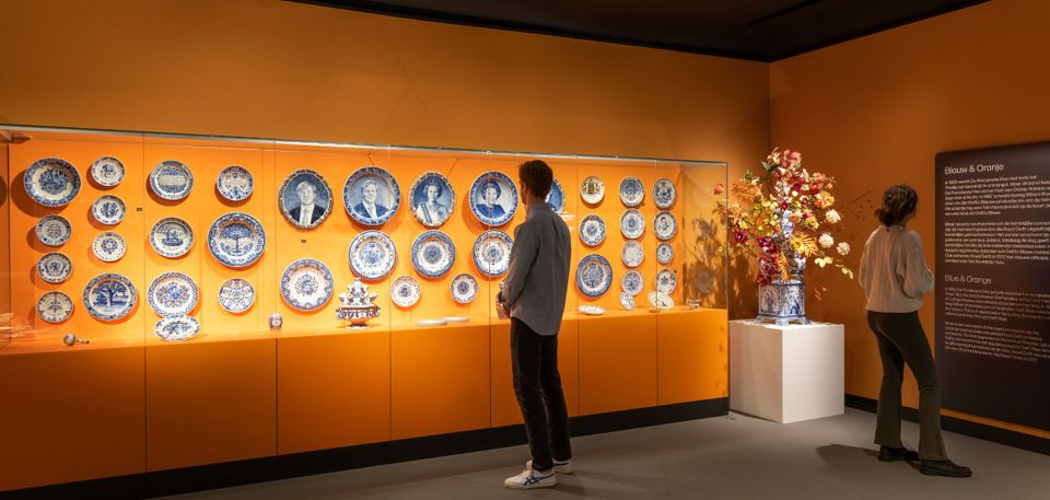 Tentoonstellingsruimte van het Oranje assortiment van Royal Delft