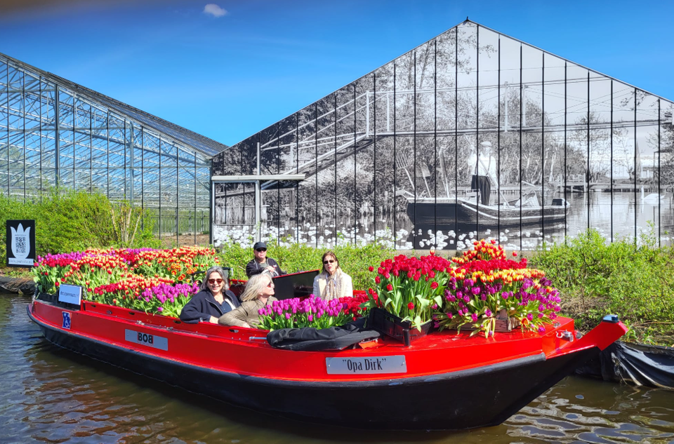Een unieke vaartocht vol verhalen over de tulp en de bloeiende polder.