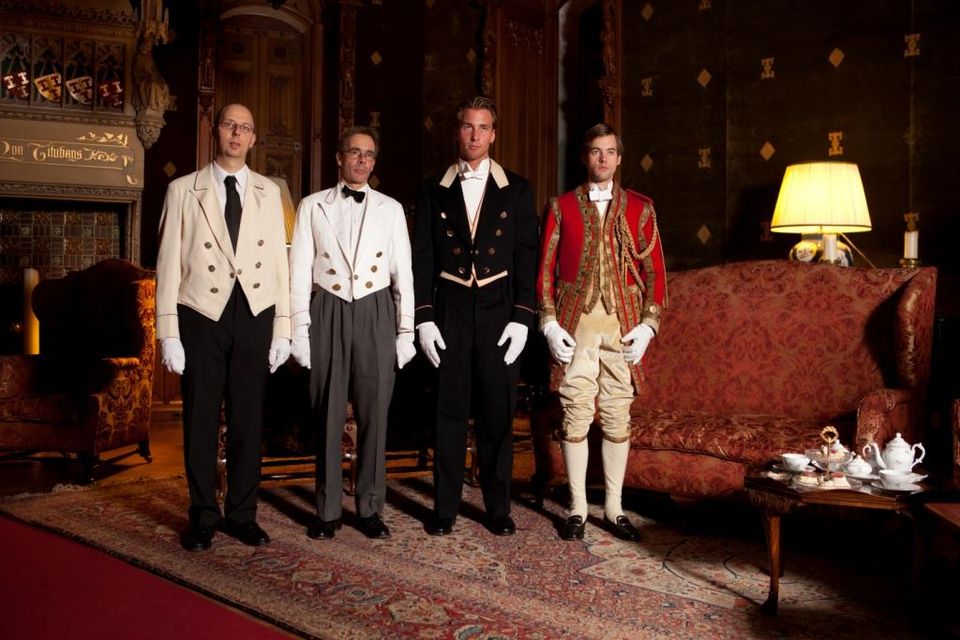 Personeel in Eetzaal van Kasteel de Haar