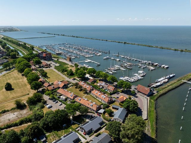 Het Werkeiland en de jachthaven