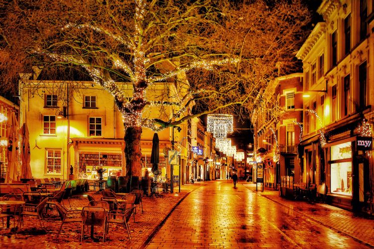 Historische Lichtjeswandeling Breda