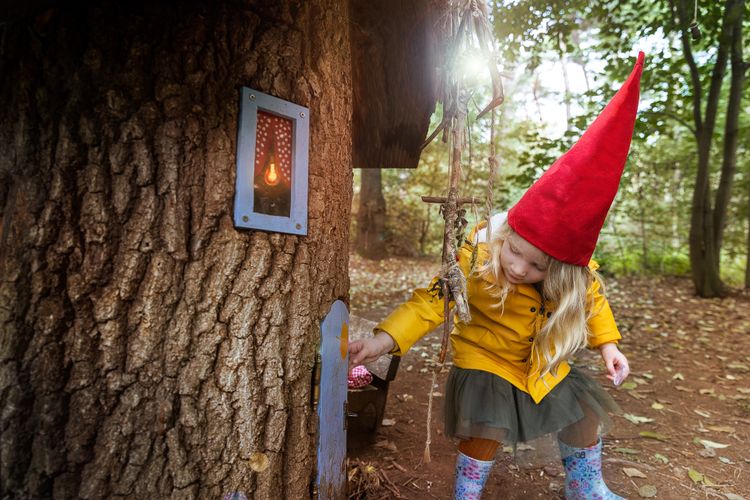 Klein kaboutermeisje op bezoek
