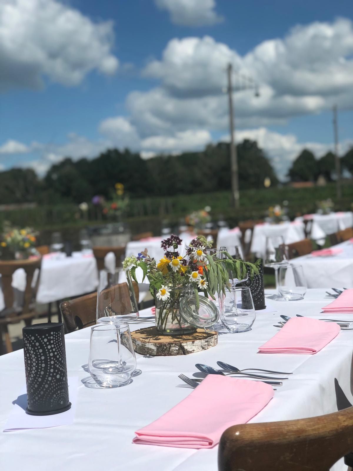 Bijzonder Brabants - Gedekte tafels